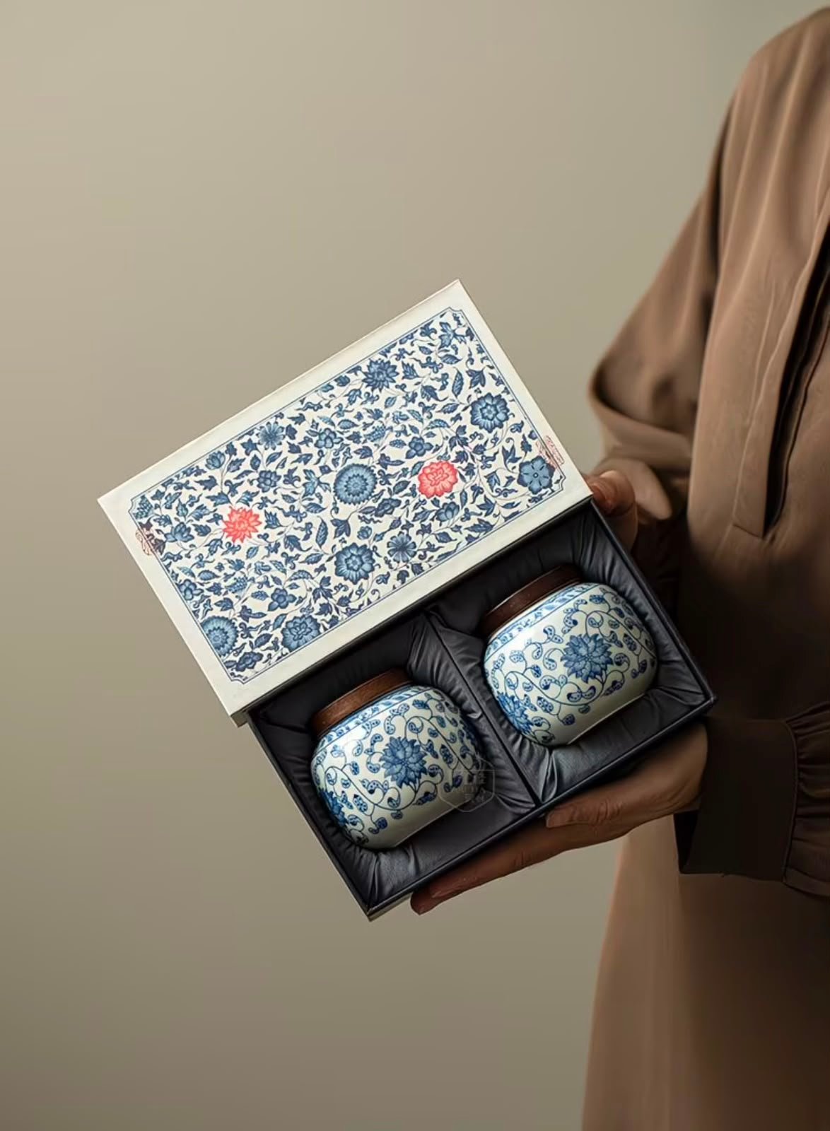New Trendy Chinese-Style Ceramic Tea Canister for Home Use (Double)
